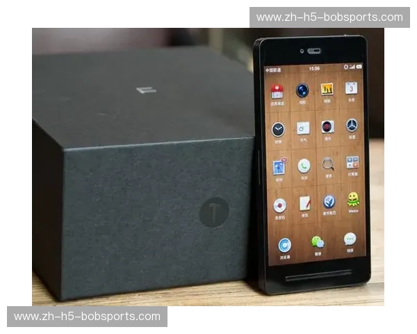 锤子vs温顿：当科技理想遇上复古情怀，一场跨越时代的对话